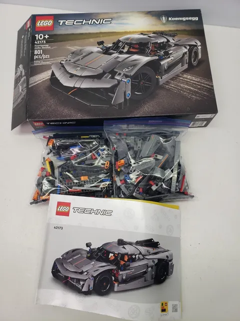 LEGO TECHNIC: Koenigsegg Jesko Absolut Gray Hypercar (42173) Used Complete