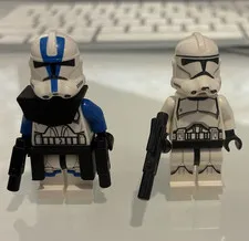 LEGO Star Wars Clone Trooper Minifigures Lot of 2 with helmets & blasters