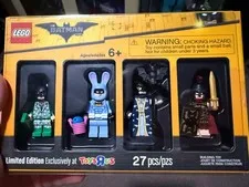 Lego Toys R Us Exclusive Batman Minifigure Pack of 4 Limited Edition NEW SEALED
