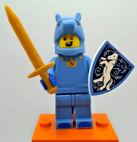 LEGO 71021 CMF Series 18 Unicorn Guy Minifigure col18-17 Complete New Castle