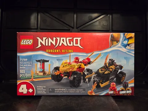LEGO 71789 - NINJAGO: Kai and Ras's Car and Bike Battle - Brand New!