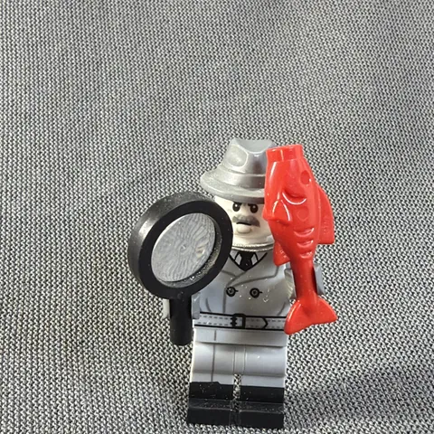 LEGO Minifigures Series 5 Detective 8805 Magnifying Glass Red Fish Figure