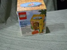 LEGO 5005250 Party Banana Juice Bar Promotional Set, Banana Suit Guy NEW
