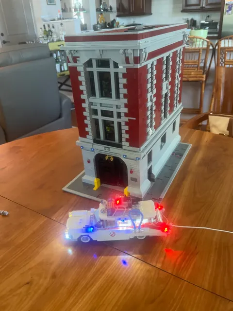 LEGO Ghostbusters: Firehouse Headquarters Retired (75827) with ambulance