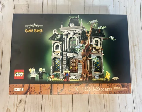 LEGO Icons: Mayor Manor (11383)     IN HAND And Ready To Ship