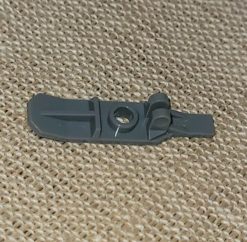 LEGO 6120 minifigure utensil Ski w/ Hinge  ▶ 〈 qty 1 〉 dark bluish gray