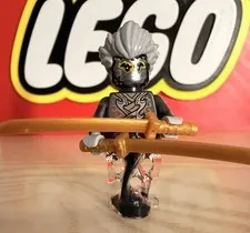 Lego Ninjago Cinder Minifigure With Accessories 