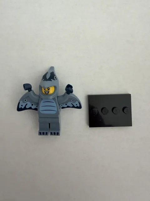 LEGO Minifigure Series 27 Pterodactyl Costume Fan (complete), CMF Series 71048