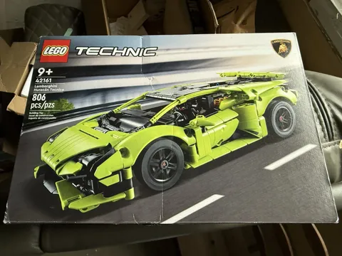 LEGO Technic Lamborghini Huracán Tecnica 42161 Complete Set 806 pcs Age 9+