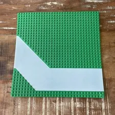 LEGO Green Baseplate 32 x 32 w/Old Gray Driveway Angled 1682 6380 6598 #4478p01