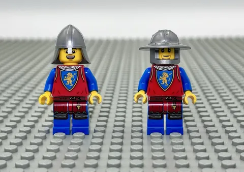 LEGO Castle Minifigures Lion Knight - Cas562 Cas563 - Set 10305 New