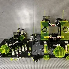 LEGO Space: Alpha Centauri Outpost (6988)