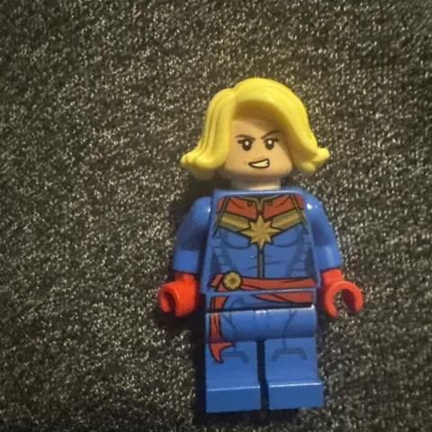 Lego Captain Marvel Minifigure Yellow Hair 76196 Advent Marvel SH639