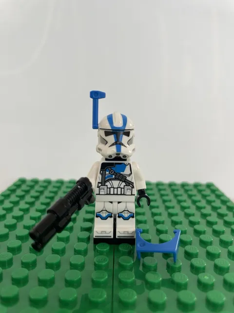 Lego Star Wars 501st Clone Trooper Officer Minifig