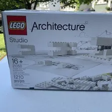 LEGO Architecture Studio 21050
