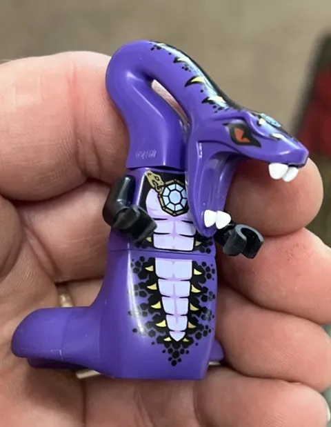 LEGO Ninjago Pythor Chumsworth Minifigure Legacy nj0506 Purple Snake