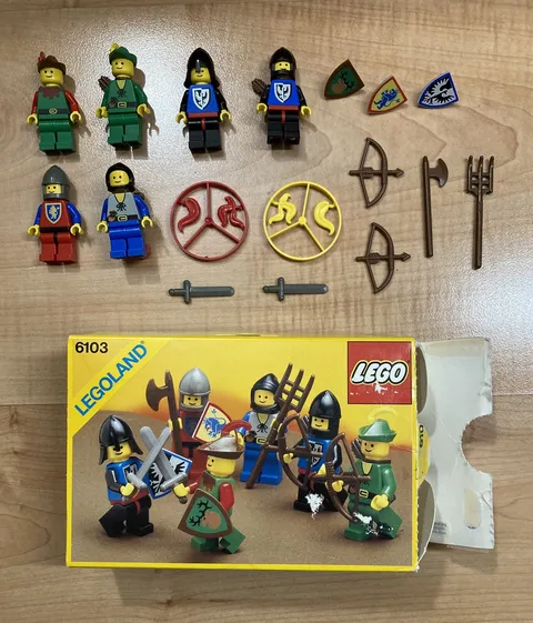 Vintage Lego Castle 6103 Castle Mini Figures Complete with Box