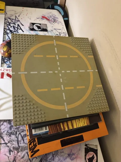 Vintage Lego Base Plate Space Moon Landing Pad Road 32 X 32 Gray Yellow Baseplat