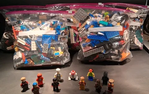 OVER 2 LB Mixed LEGO Blocks with One Mystery Minifigure Per Bag! 