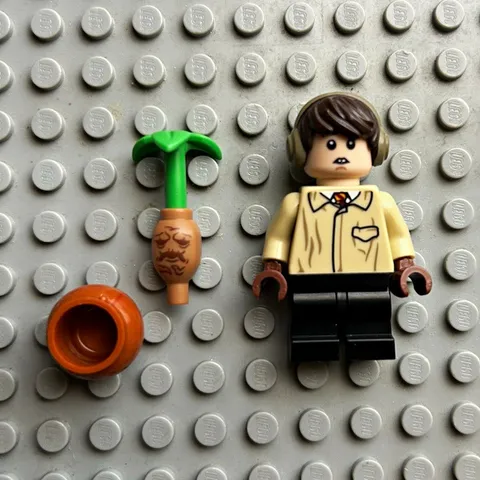 LEGO Harry Potter Series Neville Longbottom