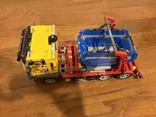 LEGO TECHNIC: Container Truck (42024) 100% Complete And Functional