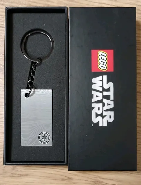 LEGO 5007403 Star Wars Mandalorian Beskar Keychain - New - Free US Shipping!