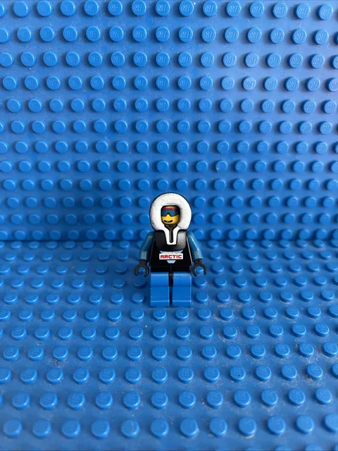 Vintage Blue Hooded Arctic Explorer Lego Minifigure 
