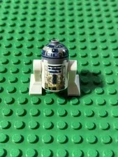 LEGO Star Wars R2-D2 with Dirt Stains Astromech Droid Minifigure sw1200 75330