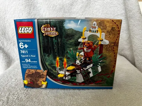 2003 Vintage LEGO 7411 Adventurers Orient Expedition Tygurah's Roar (94 Pieces)