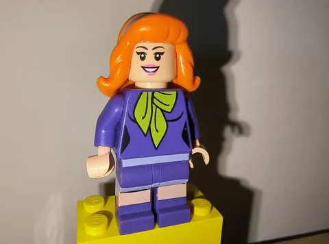LEGO Daphne Blake Minifigure - Scooby-Doo Mystery Mansion
