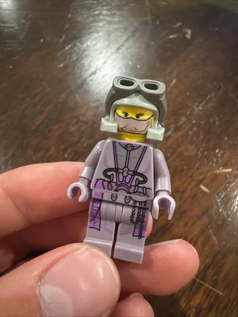 2002 LEGO Star Wars Zam Wesell - Lavender Uniform Helmet & Goggles #7133 sw0059