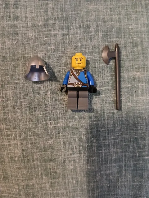LEGO Castle Kingdoms Crown Knight Soldier Minifigure Blue White Halberd
