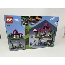 LEGO Minecraft 21183 The Training Grounds Brand New