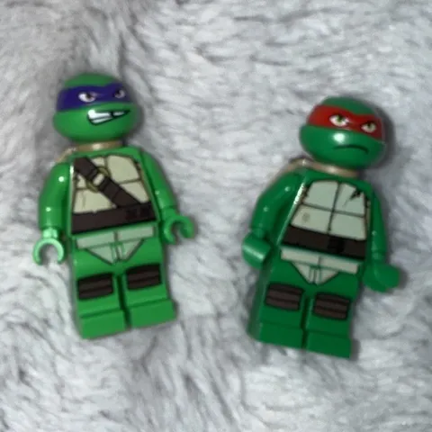 LEGO Teenage Mutant Ninja Turtles Donatello & Raphael Minifigures Lot of 2