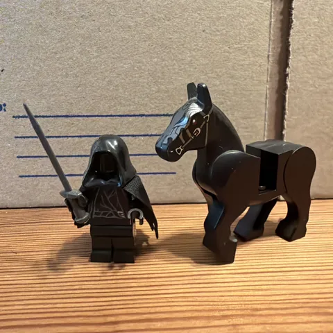Lego Ringwraith minifigure with Horse Lord of the rings 9472 weathertop