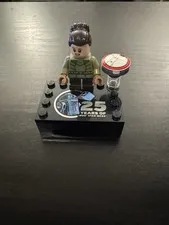 LEGO SW 75392 - Young Princess Leia 25th Anniversary Minifigure w/ Lola droid