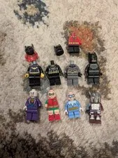 lego DC, 3 batman, two robin, one jokers, one batgirl