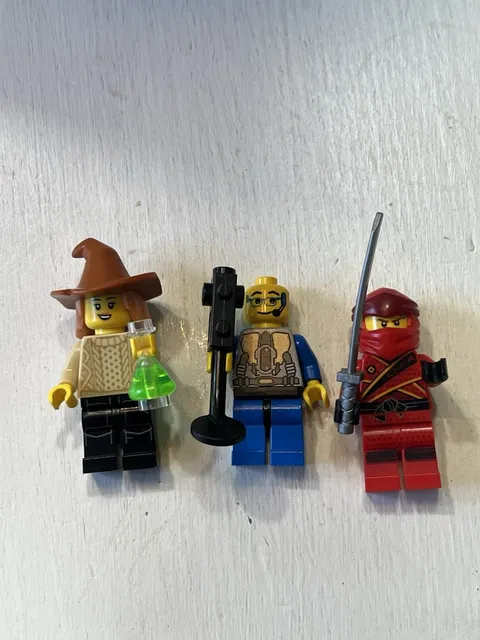LEGO Minifigures Lot of 3 Ninjago Wizard Potion Sorcerer Wizard Sword