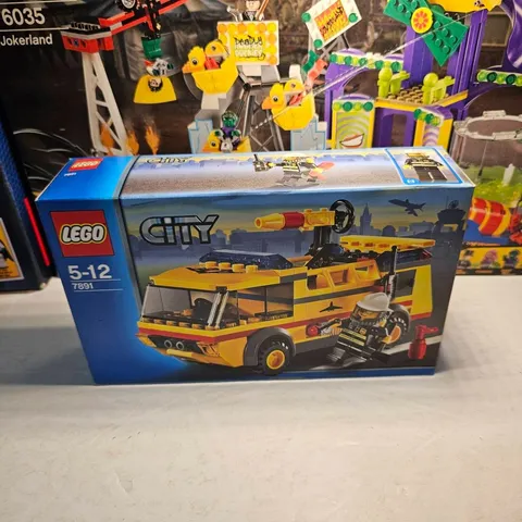 Lego City  7891  Airport Fire Truck Sealed Free shipping