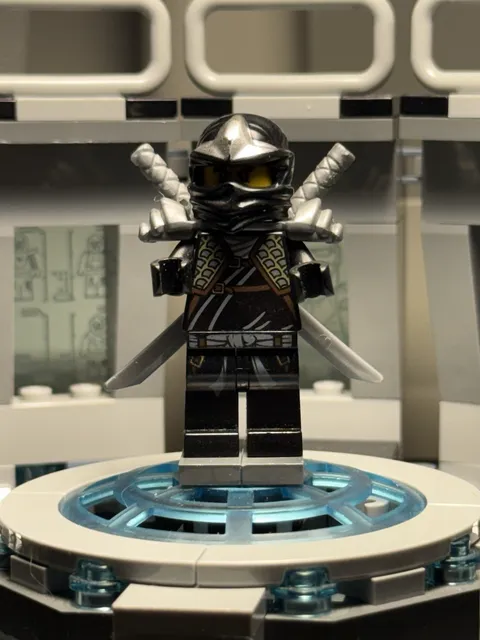 LEGO Ninjago Cole Minifigure ZX with Armor Black Ninja njo039