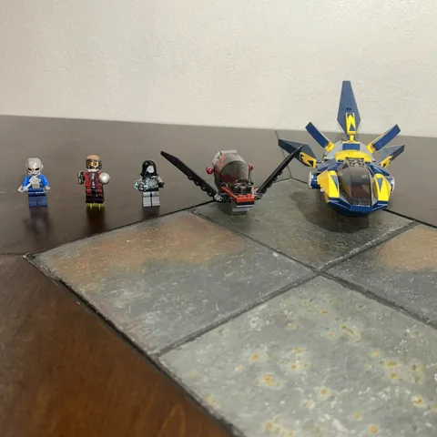 LEGO Marvel Knowhere Escape Mission (Set 76020) As Is