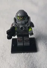 LEGO Minifigures (71000) Series 9 Alien Avenger