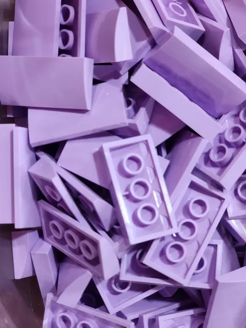 Lego 88930 Lavender Qty 104 NEW Slope, Curved 2 x 4 x 2/3 withBottom Tubes