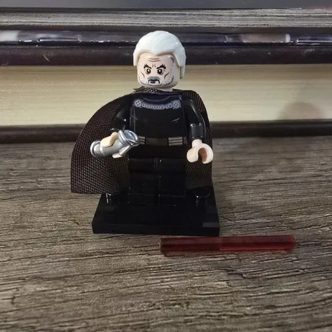 NEW Star Wars Count Dooku Custom Minifigure Duel on Geonosis Saber Broken 