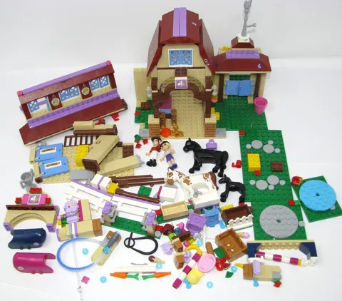 LEGO FRIENDS: Heartlake Riding Club 41126 Incomplete