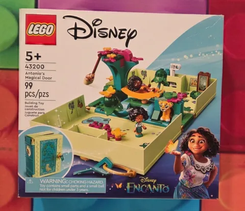 LEGO Disney: Antonio's Magical Door (43200)