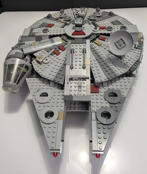 Lego Star Wars Millenium Falcon #75257 w/Original Box Minifigs 