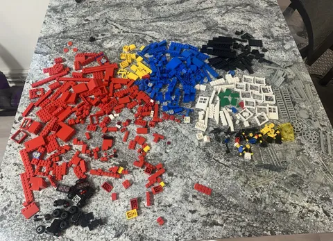 LEGO Vintage Town: Fire Station - Set 6382. Walking Astro Grappler 6882. Lot