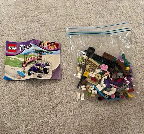 LEGO Friends 41010 Olivia’s Beach, one piece missing:3rd photo