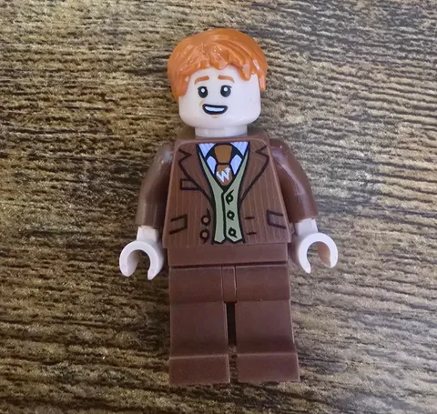 Lego George Weasley 75978 Reddish Brown Suit Harry Potter Minifigure